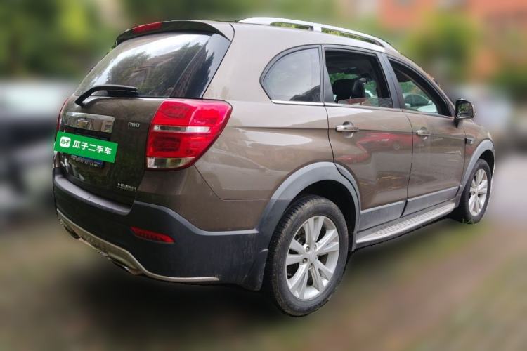 Used Chevrolet Captiva 2015 2.4L 4x4 Flagship Edition 7-Seater Rear Right 45 Deg