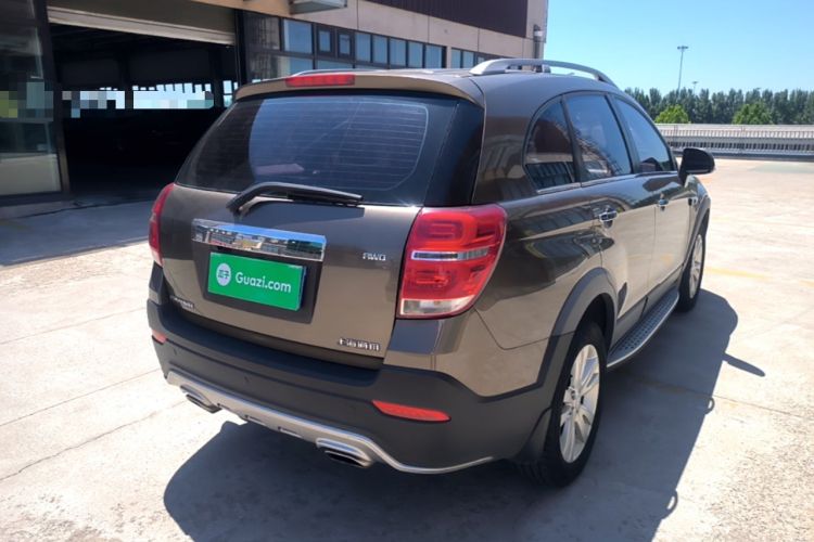 Used Chevrolet Captiva 2015 2.4L 4x4 Flagship Edition 7-Seater Rear Right 45 Deg
