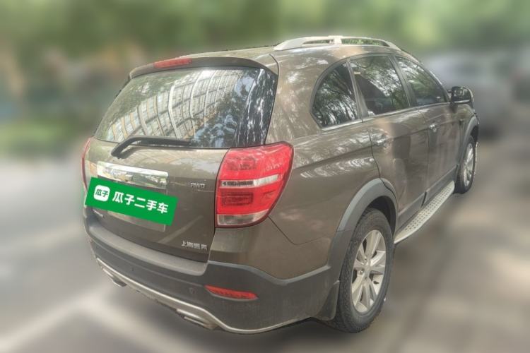Used Chevrolet Captiva 2015 2.4L 4x4 Flagship Edition 7-Seater Rear Right 45 Deg