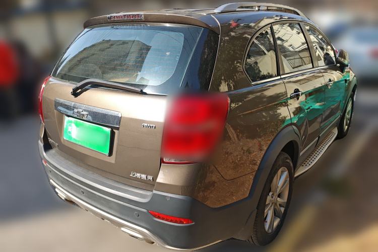Used Chevrolet Captiva 2015 2.4L 4x4 Flagship Edition 7-Seater Rear Right 45 Deg