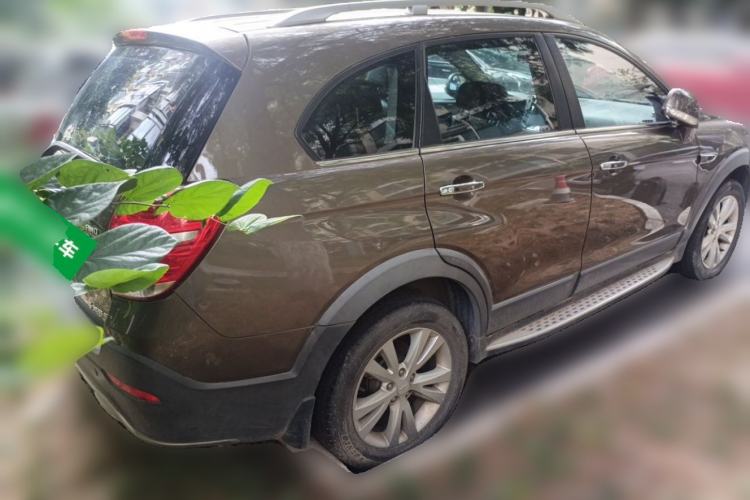 Used Chevrolet Captiva 2015 2.4L 4x4 Flagship Edition 7-Seater Rear Right 45 Deg