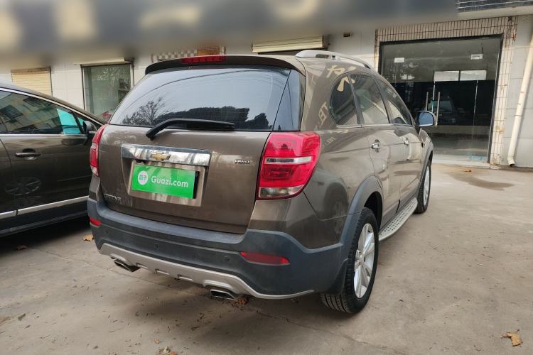 Used Chevrolet Captiva 2015 2.4L 4x4 Flagship Edition 7-Seater Rear Right 45 Deg