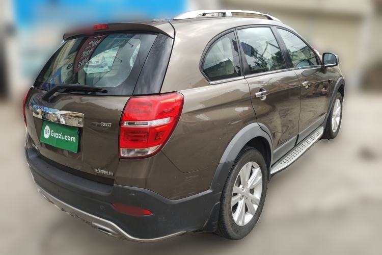 Used Chevrolet Captiva 2015 2.4L 4x4 Flagship Edition 7-Seater Rear Right 45 Deg