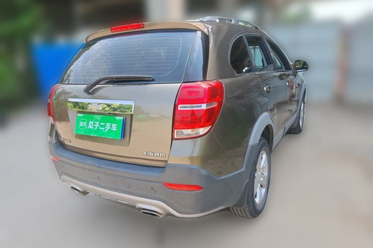 Used Chevrolet Captiva 2015 2.4L Two-Wheel Drive Urban Version 7 Seats Rear Right 45 Deg