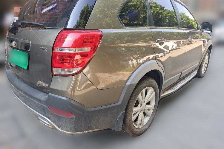 Used Chevrolet Captiva 2015 2.4L 4x4 Flagship Edition 7-Seater Rear Right 45 Deg