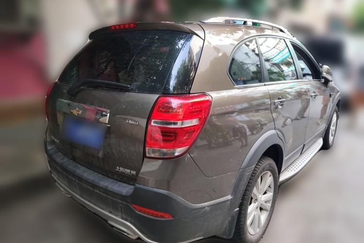 Used Chevrolet Captiva 2015 2.4L 4x4 Flagship Edition 7-Seater Rear Right 45 Deg