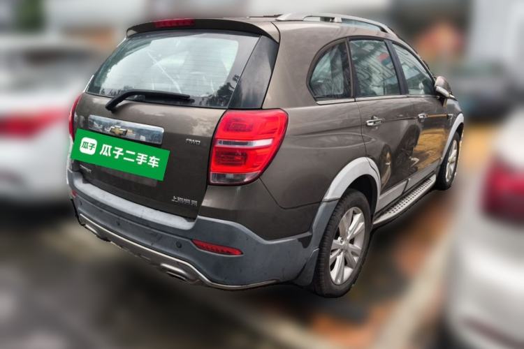 Used Chevrolet Captiva 2015 2.4L 4x4 Flagship Edition 7-Seater Rear Right 45 Deg