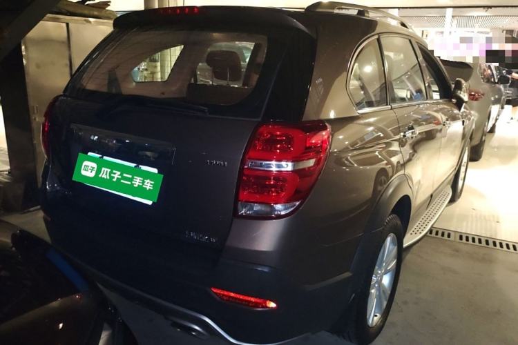 Used Chevrolet Captiva 2015 2.4L 4x4 Flagship Edition 7-Seater Rear Right 45 Deg