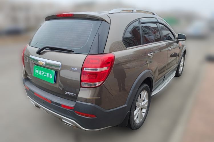 Used Chevrolet Captiva 2015 2.4L 4x4 Flagship Edition 7-Seater Rear Right 45 Deg