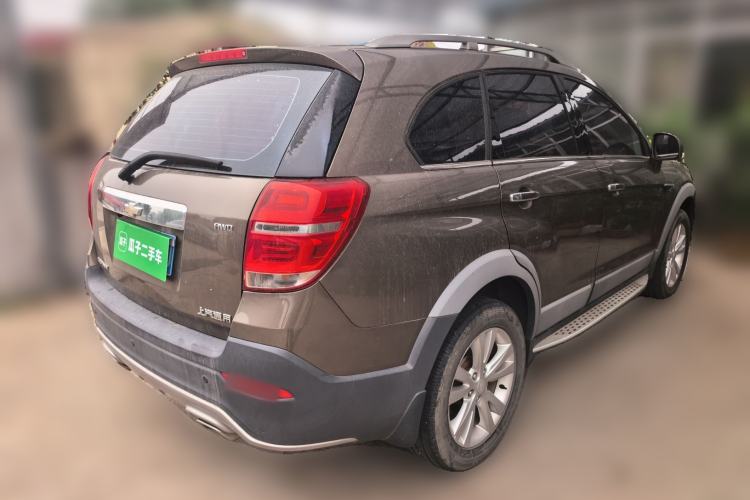 Used Chevrolet Captiva 2015 2.4L 4x4 Flagship Edition 7-Seater Rear Right 45 Deg