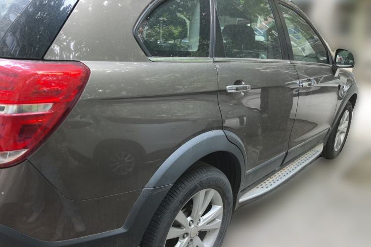 Used Chevrolet Captiva 2015 2.4L 4x4 Flagship Edition 7-Seater Rear Right 45 Deg