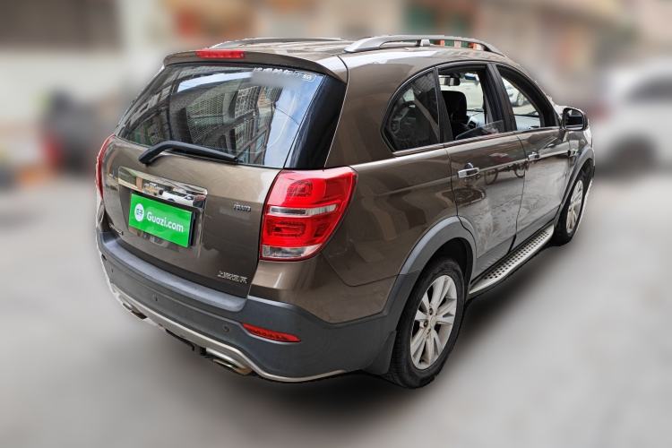 Used Chevrolet Captiva 2015 2.4L 4x4 Flagship Edition 7-Seater Rear Right 45 Deg