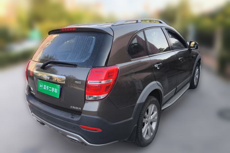Used Chevrolet Captiva 2015 2.4L 4x4 Flagship Edition 7-Seater Rear Right 45 Deg