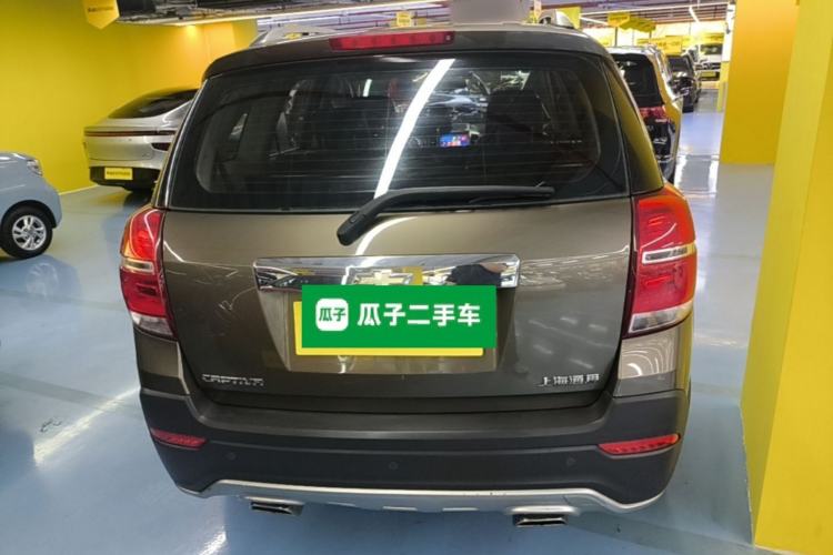 Used Chevrolet Captiva 2015 2.4L Two-Wheel Drive Urban Version 7 Seats Rear