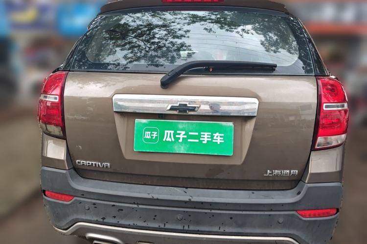 Used Chevrolet Captiva 2015 2.4L Two-Wheel Drive Urban Version 7 Seats Rear