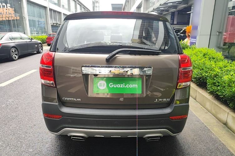Used Chevrolet Captiva 2015 2.4L Two-Wheel Drive Urban Version 7 Seats Rear