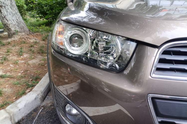 Used Chevrolet Captiva 2015 2.4L 4x4 Flagship Edition 7-Seater Right Front Headlight