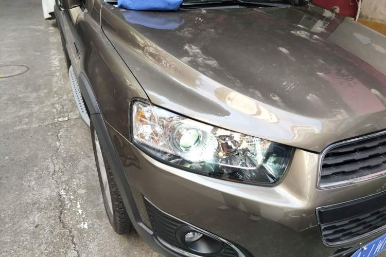 Used Chevrolet Captiva 2015 2.4L 4x4 Flagship Edition 7-Seater Right Front Headlight