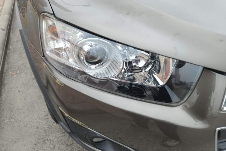 Used Chevrolet Captiva 2015 2.4L 4x4 Flagship Edition 7-Seater Right Front Headlight
