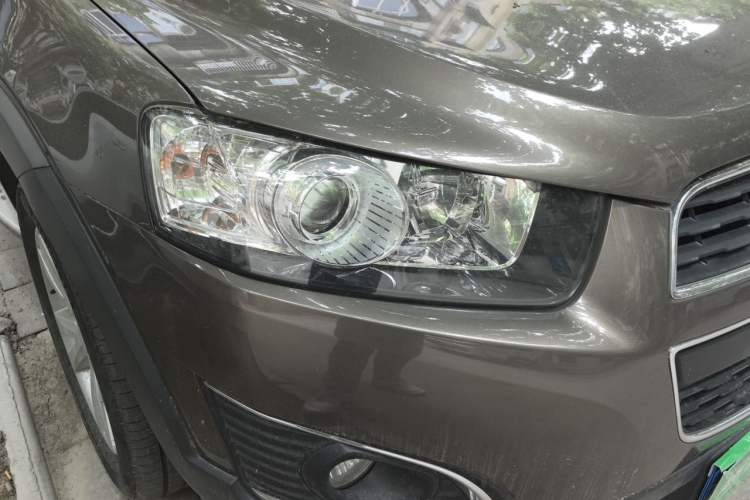 Used Chevrolet Captiva 2015 2.4L 4x4 Flagship Edition 7-Seater Right Front Headlight