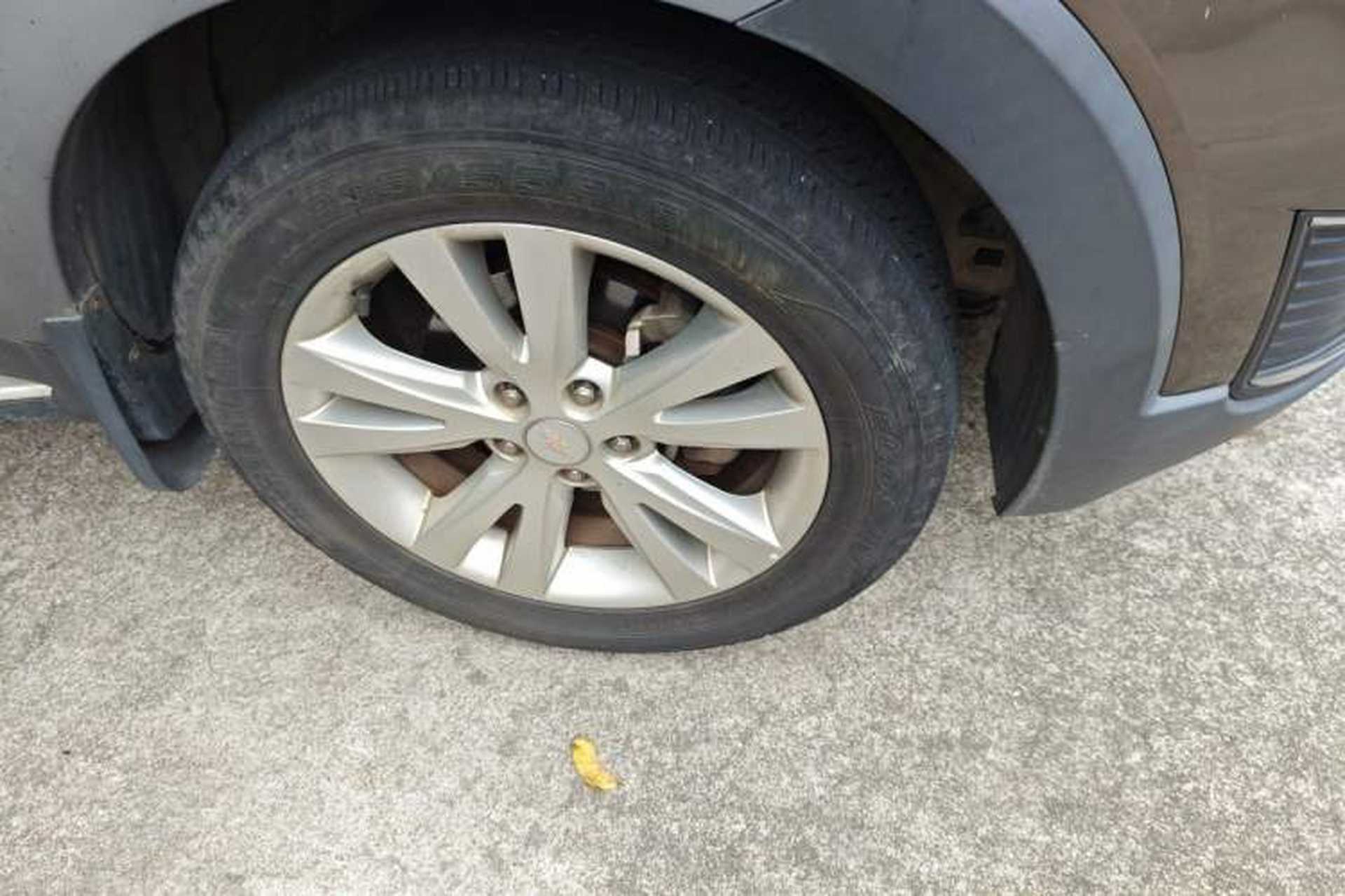 Used Chevrolet Captiva 2015 2.4L 4x4 Flagship Edition 7-Seater Right Front Wheel Hub