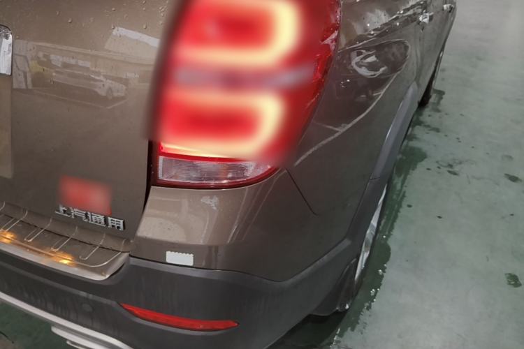 Used Chevrolet Captiva 2015 2.4L Two-Wheel Drive Urban Version 7 Seats Right Rear Taillight