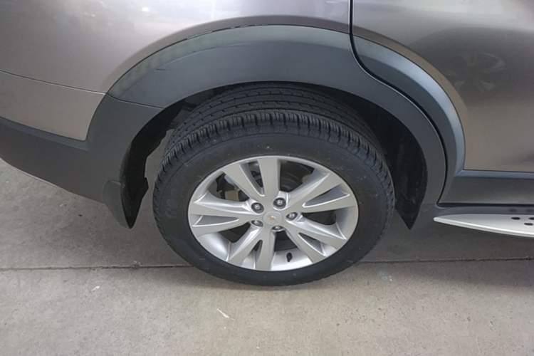 Used Chevrolet Captiva 2015 2.4L 4x4 Flagship Edition 7-Seater Right Rear Wheel Hub