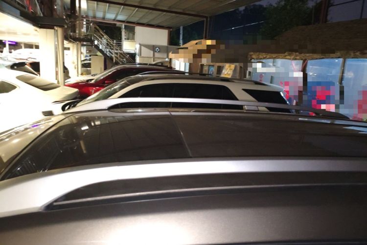 Used Chevrolet Captiva 2015 2.4L 4x4 Flagship Edition 7-Seater Roof