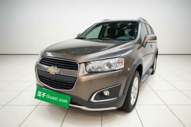 Ojetý Chevrolet Captiva 2015 2.4L Two-Wheel Drive Urban Version 7 Seats