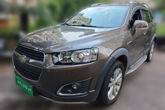 Used Chevrolet Captiva 2015 2.4L 4x4 Flagship Edition 7-Seater