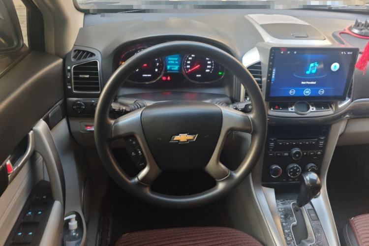 Used Chevrolet Captiva 2015 2.4L Two-Wheel Drive Urban Version 5 Seats Steering Wheel