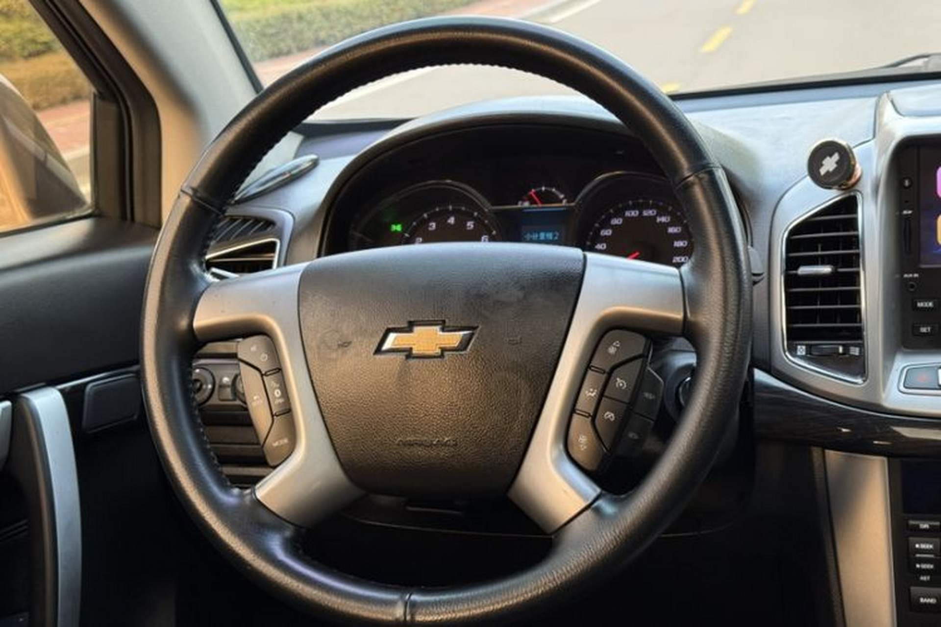 Used Chevrolet Captiva 2015 2.4L 4x4 Flagship Edition 7-Seater Steering Wheel
