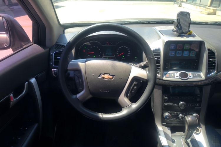 Used Chevrolet Captiva 2015 2.4L 4x4 Flagship Edition 7-Seater Steering Wheel