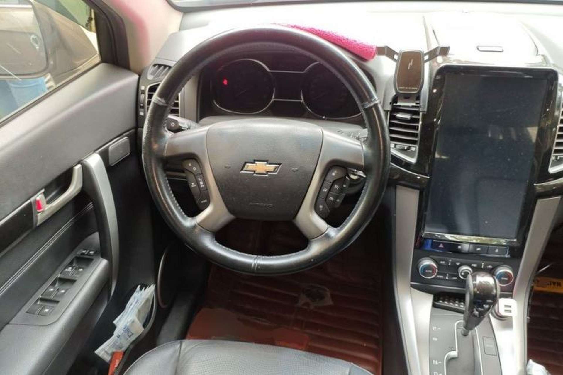 Used Chevrolet Captiva 2015 2.4L 4x4 Flagship Edition 7-Seater Steering Wheel