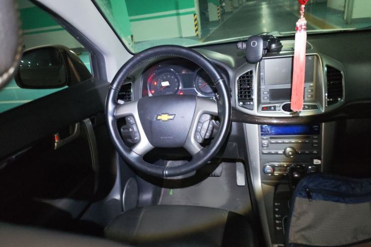 Used Chevrolet Captiva 2015 2.4L 4x4 Flagship Edition 7-Seater Steering Wheel