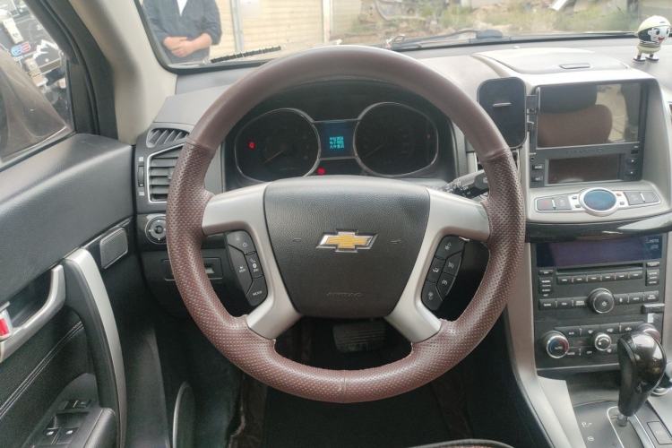 Used Chevrolet Captiva 2015 2.4L 4x4 Flagship Edition 7-Seater Steering Wheel