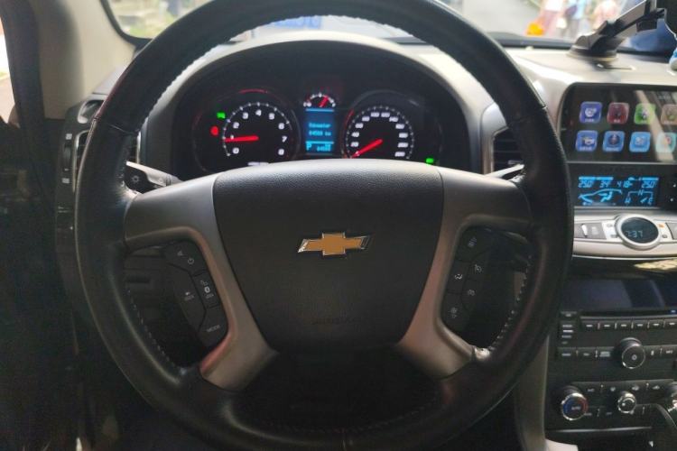 Used Chevrolet Captiva 2015 2.4L 4x4 Flagship Edition 7-Seater Steering Wheel