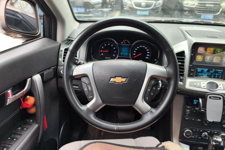 Used Chevrolet Captiva 2015 2.4L 4x4 Flagship Edition 7-Seater Steering Wheel