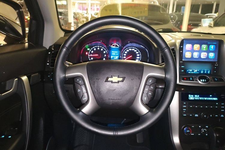 Used Chevrolet Captiva 2015 2.4L 4x4 Flagship Edition 7-Seater Steering Wheel