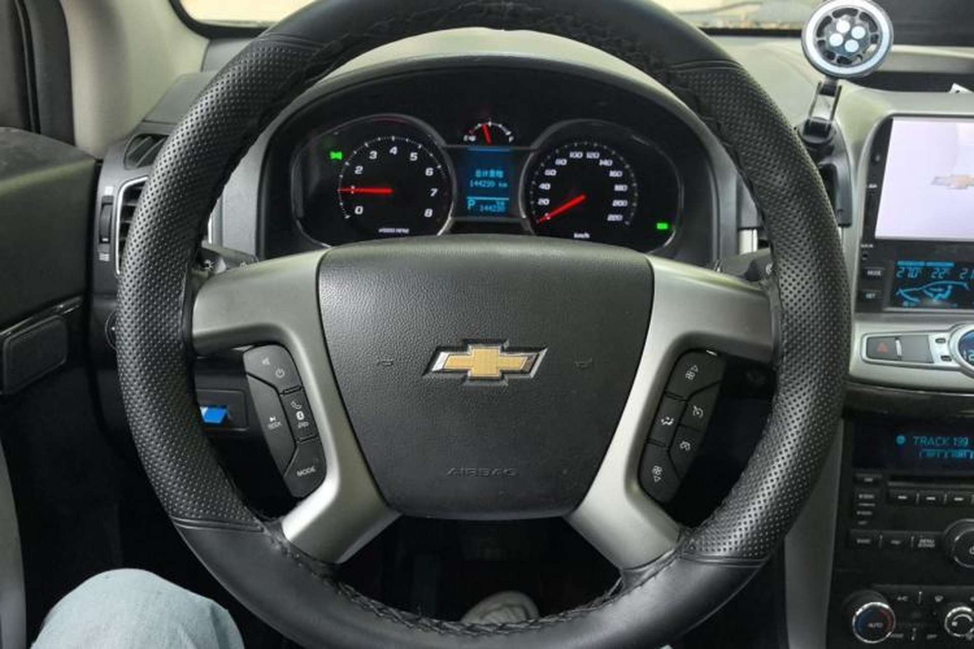 Used Chevrolet Captiva 2015 2.4L 4x4 Flagship Edition 7-Seater Steering Wheel