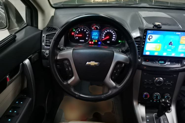 Used Chevrolet Captiva 2015 2.4L Two-Wheel Drive Urban Version 7 Seats Steering Wheel