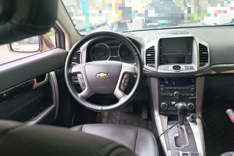 Used Chevrolet Captiva 2015 2.4L 4x4 Flagship Edition 7-Seater Steering Wheel