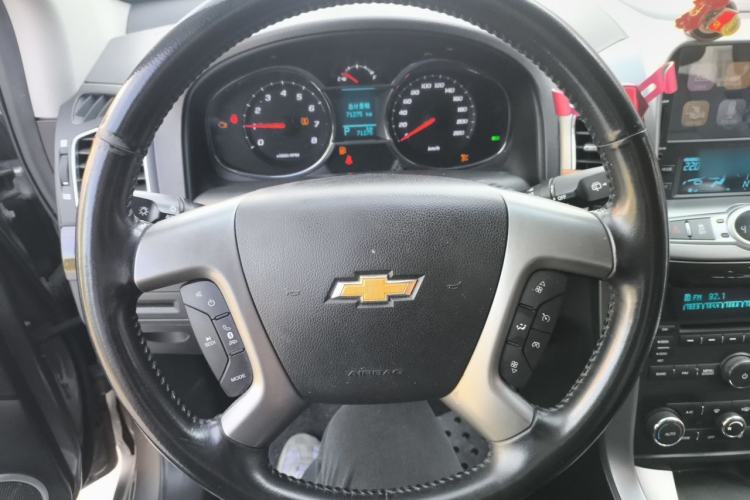 Used Chevrolet Captiva 2015 2.4L 4x4 Flagship Edition 7-Seater Steering Wheel