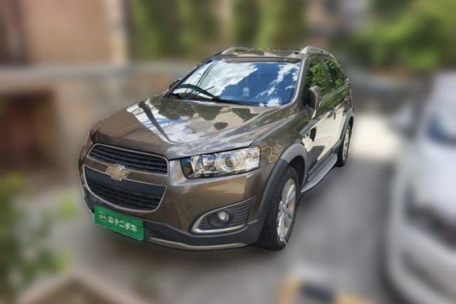Used Chevrolet Captiva 2015 2.4L 4x4 Flagship Edition 7-Seater