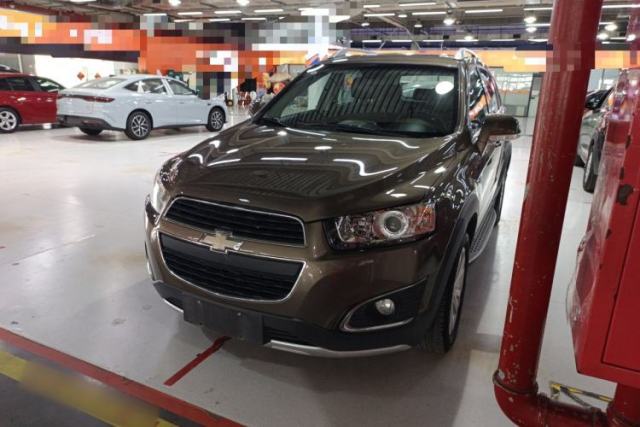 Used Chevrolet Captiva 2015 2.4L 4x4 Flagship Edition 7-Seater
