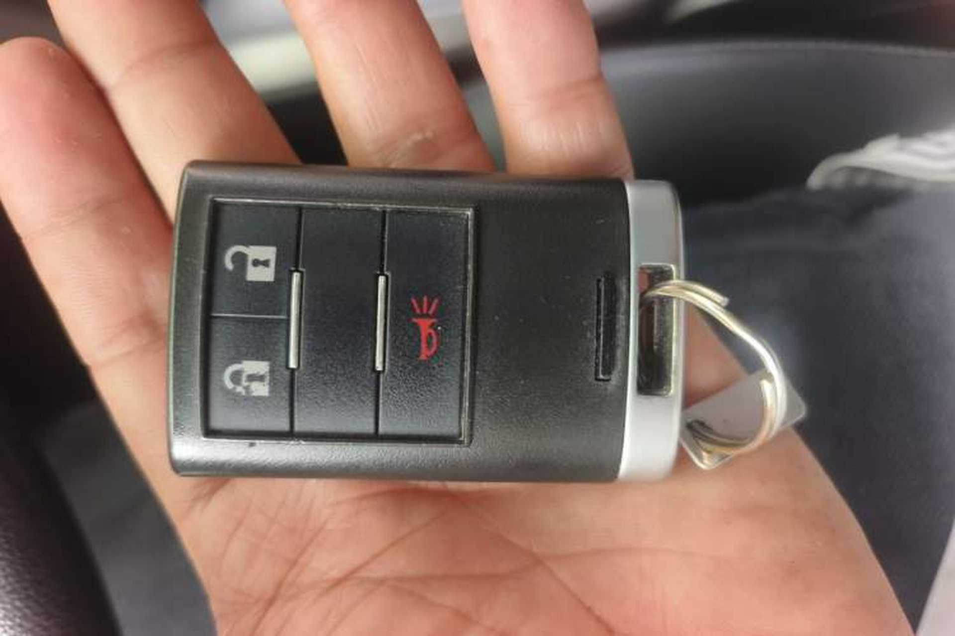 Used Chevrolet Captiva 2015 2.4L Two-Wheel Drive Urban Version 7 Seats Vehicle Key