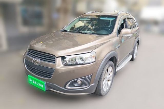 Used Chevrolet Captiva 2015 2.4L 4x4 Flagship Edition 7-Seater