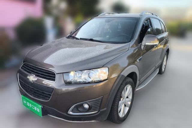 Used Chevrolet Captiva 2015 2.4L 4x4 Flagship Edition 7-Seater