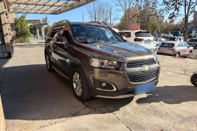 Used Chevrolet Captiva 2015 2.4L 4x4 Flagship Edition 7-Seater