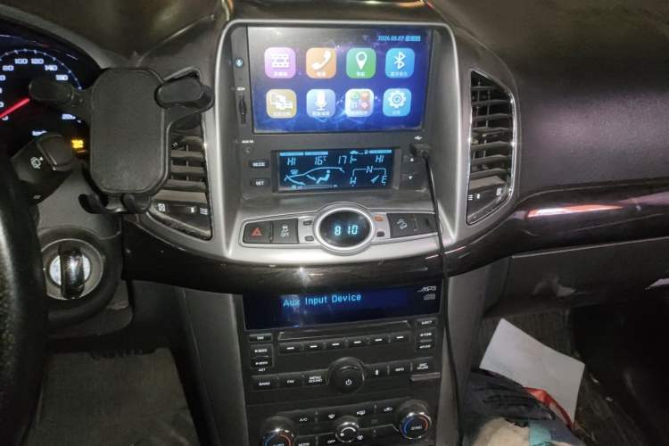 Used Chevrolet Captiva 2015 2.4L 4x4 Flagship Edition 7-Seater Audio And AC Panel